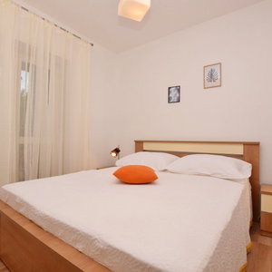 Hotel Apartments Andrija cazare Pirovac