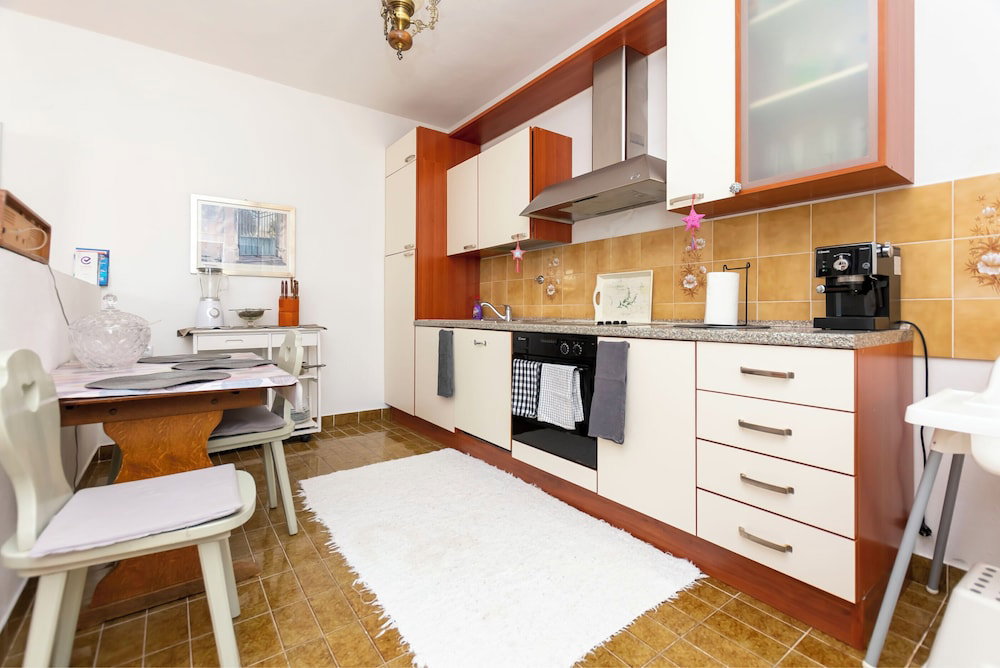 Hotel Apartments Diora