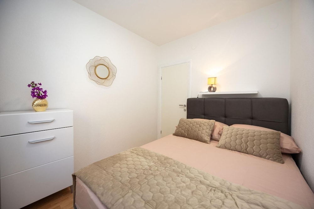 Hotel Apartments Rajcic