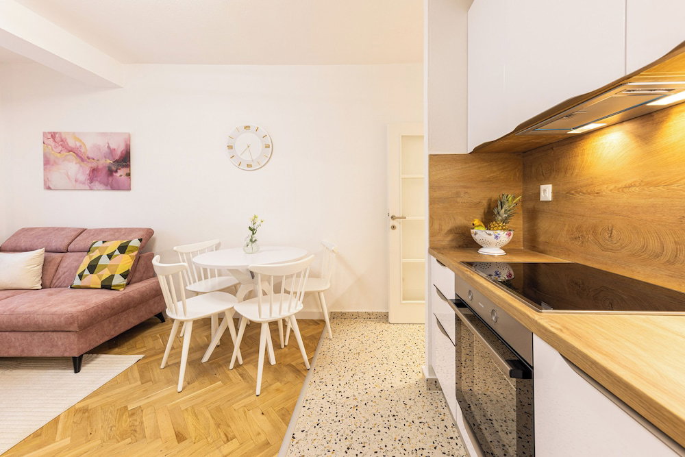 Hotel Apartment Kastello - Kastel Luksic