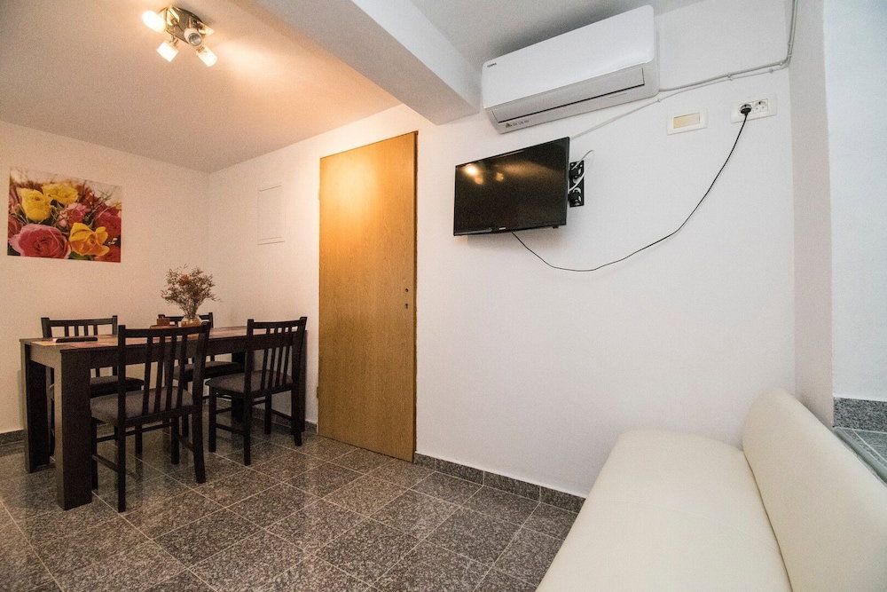 Hotel Apartments Maslina