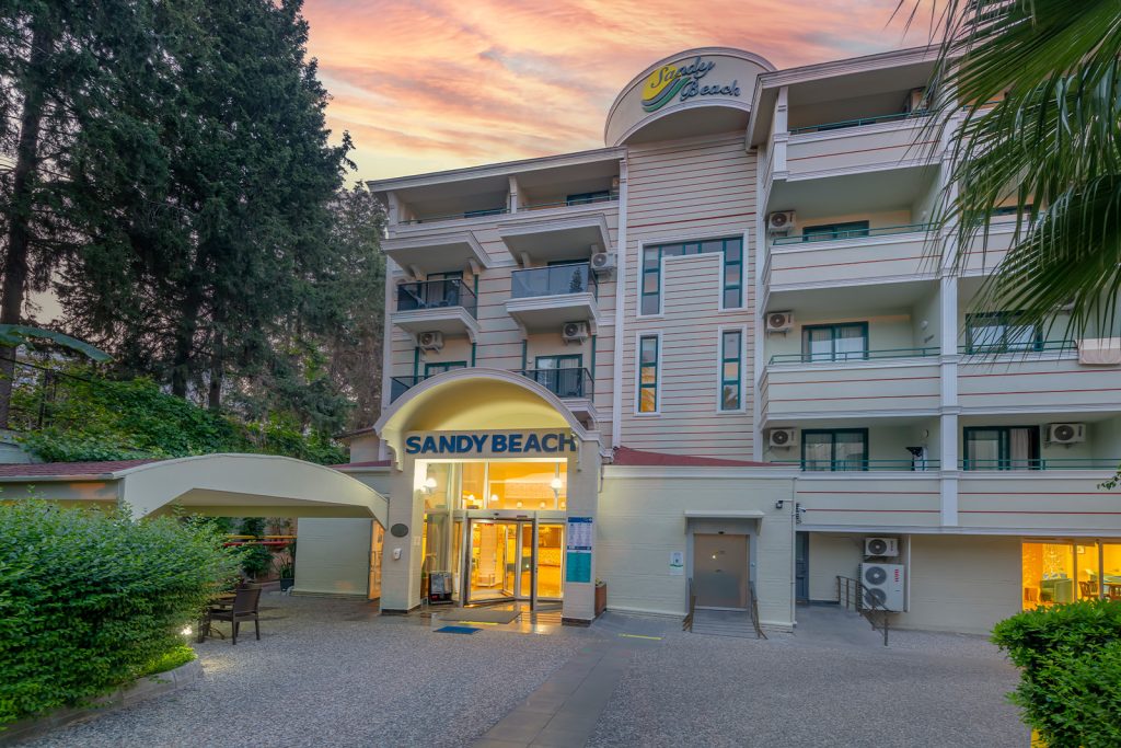 Hotel Sandy Beach Hotel