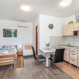 Hotel Apartment Danijela cazare Nin