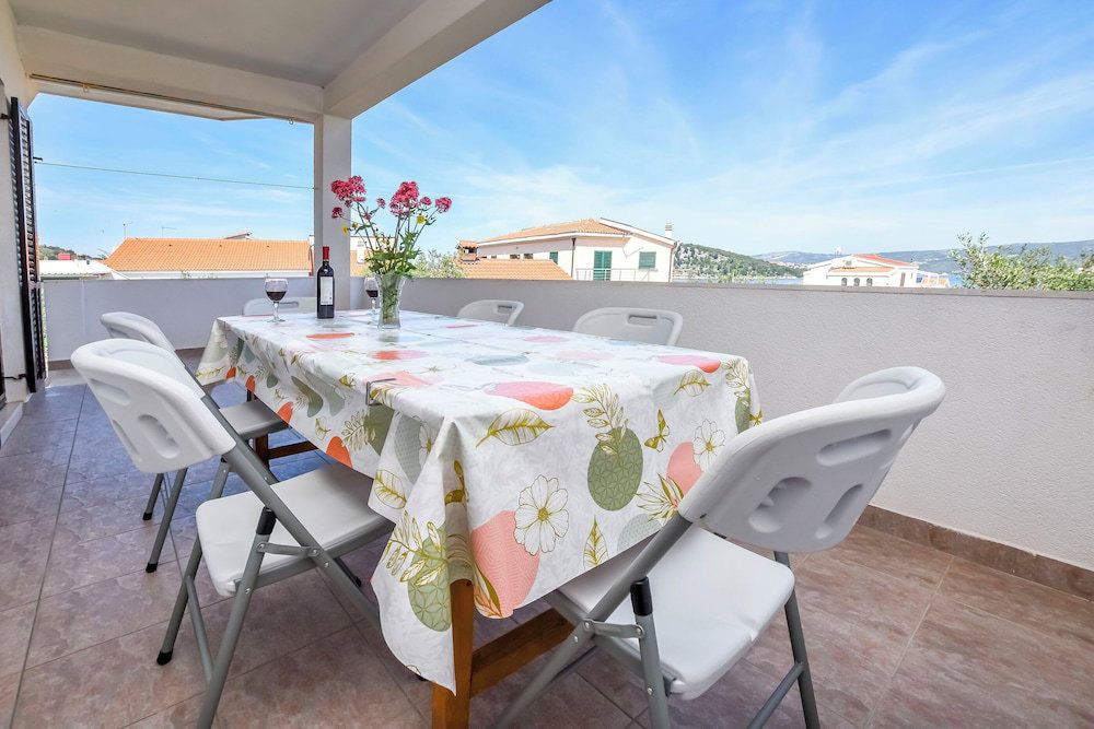 Hotel Apartments Mirta