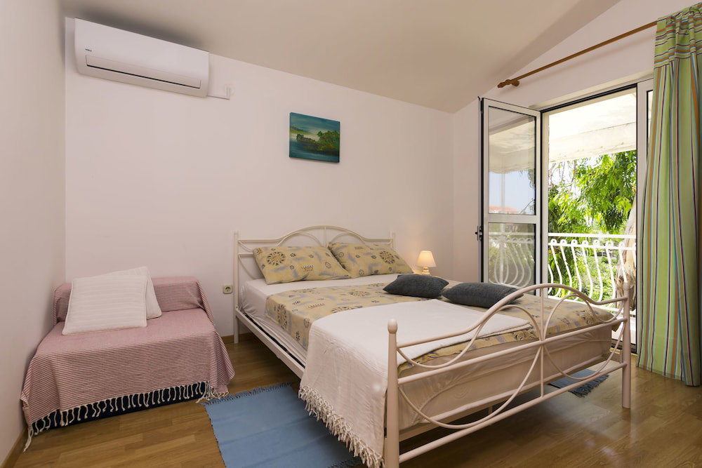 Hotel Apartments Berislav