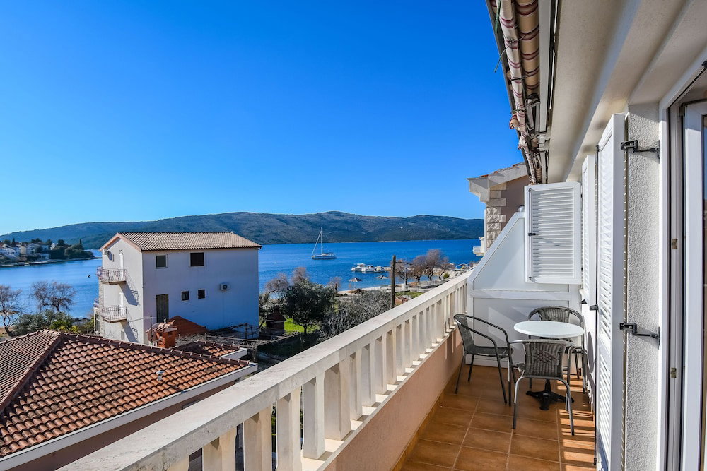 Hotel Apartments Vesna