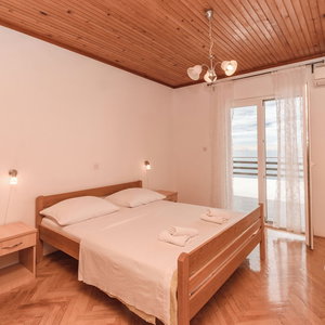 Hotel Apartment Nada cazare Karlobag