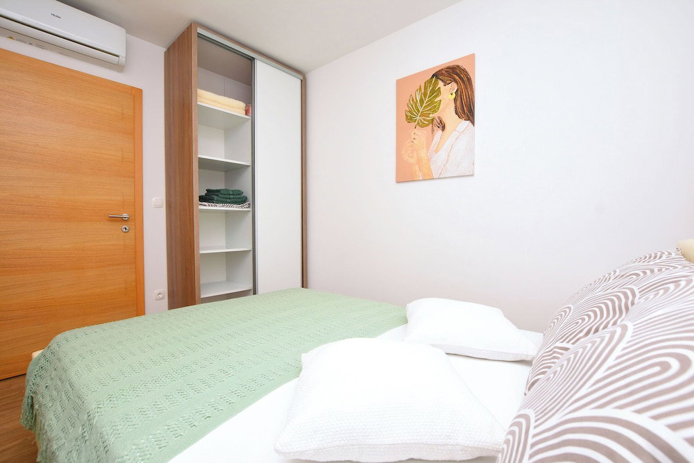 Hotel Apartments Daisy