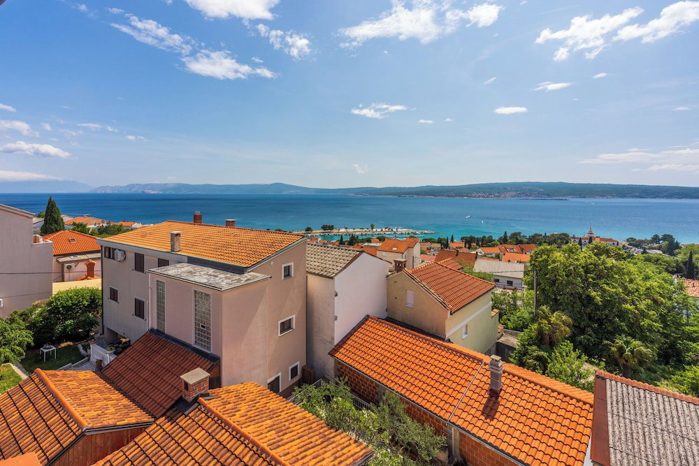 Hotel Apartments Lucija