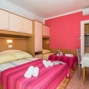 Hotel Vir Island Apartments Basic cazare Vir