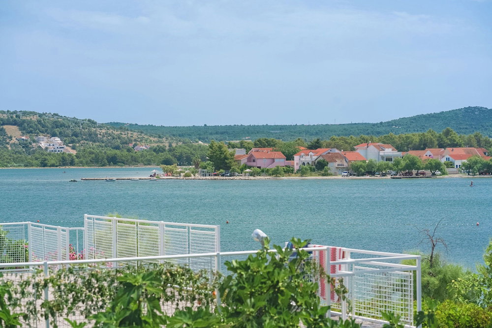 Hotel Apartments Picikato