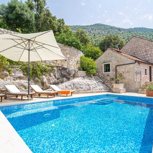 Hotel Holiday Home Majkovi cazare Slano