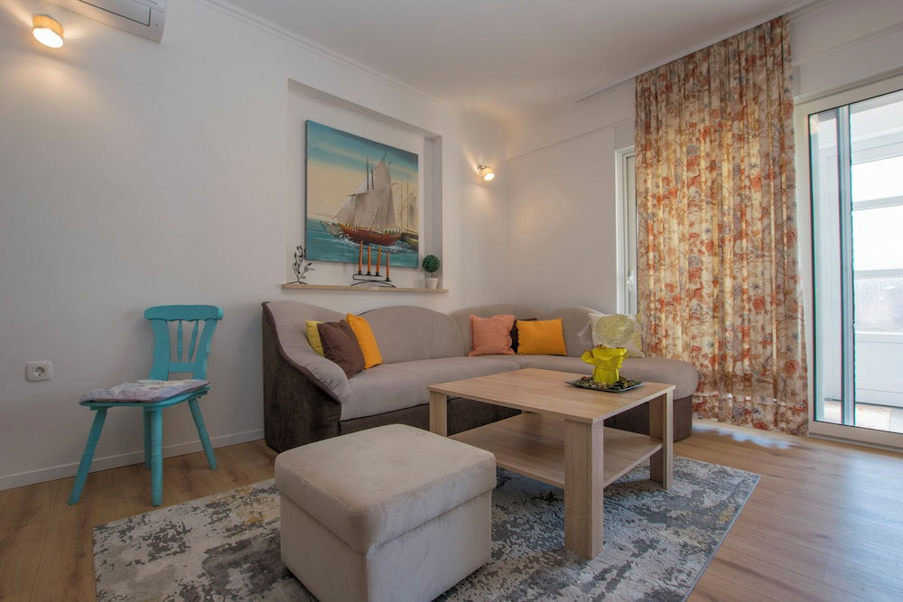 Hotel Apartment Adrian