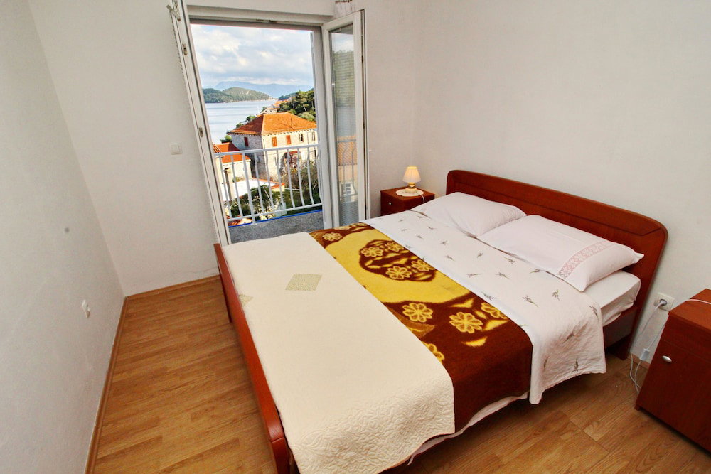 Apartments Nodilo