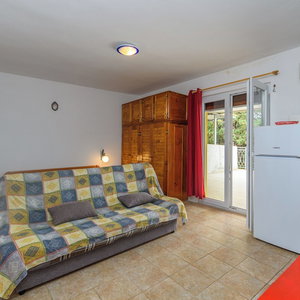 Hotel Apartment Irmica cazare Karlobag