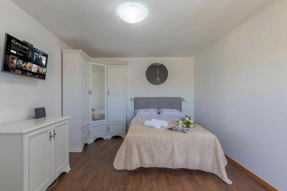 Hotel 1Br Seafront Apartment Sanja Karlobag