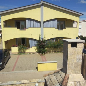 Hotel Apartments Vanja cazare Vir