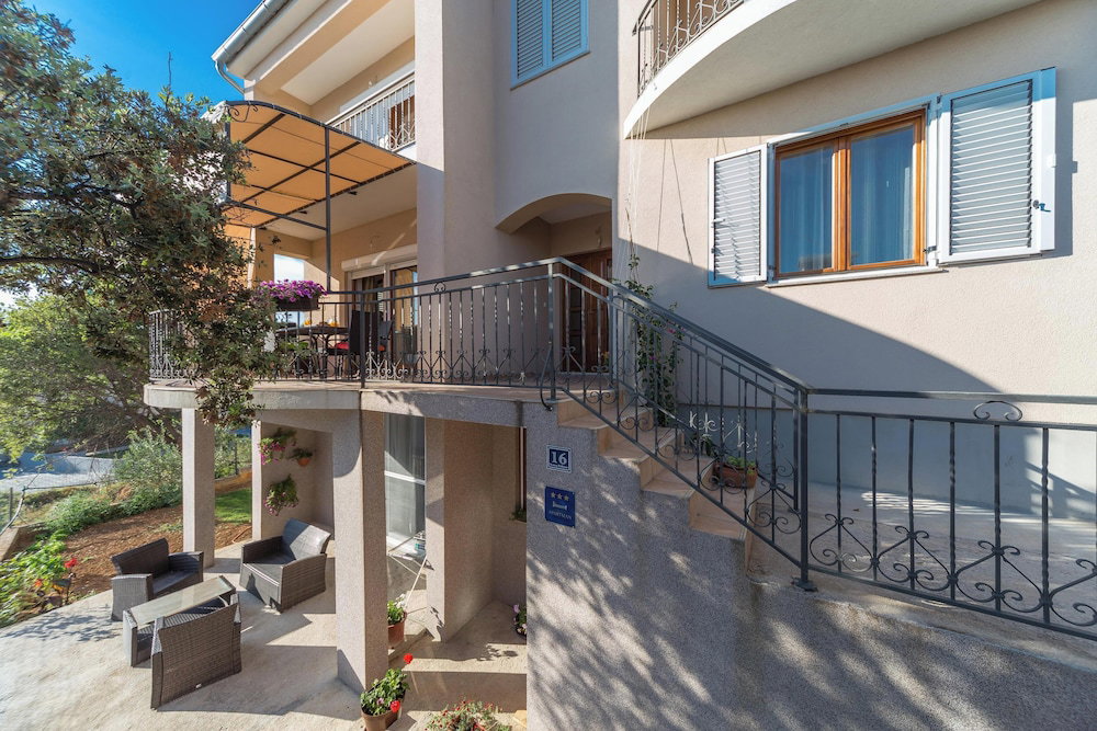 Hotel Apartments Jukic