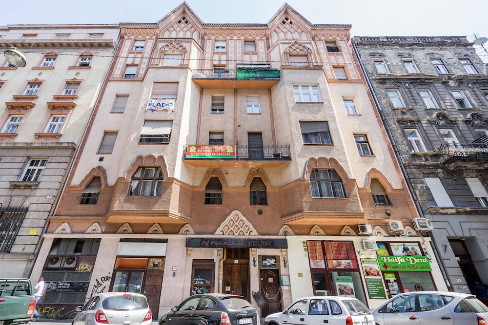 Hotel A13 - Boutique Apartments By Bqa