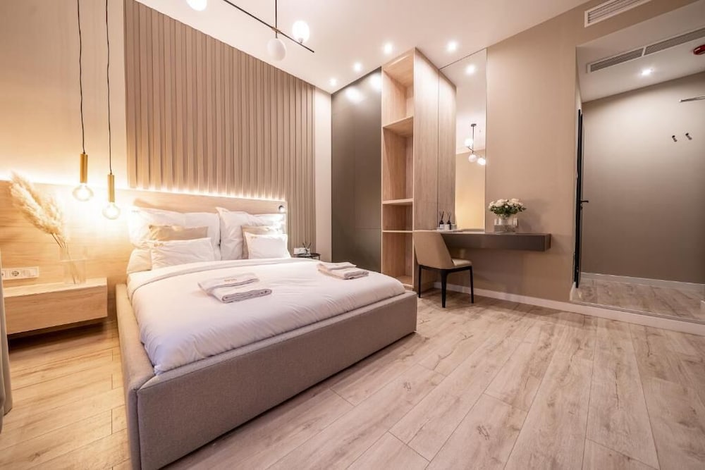 Hotel Károly Boutique Suites, Best Location By Bqa