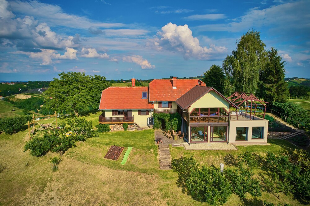 Hotel Holiday House Podhamer Marijan