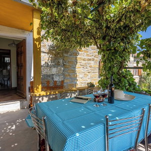 Hotel House Dorino cazare Krsan