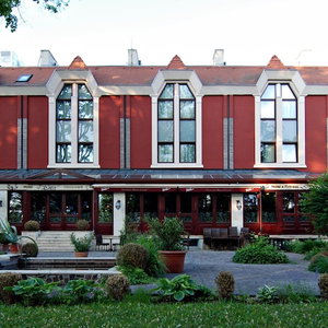 Hotel Golden Ball Club Hotel & Fitness cazare Gyor