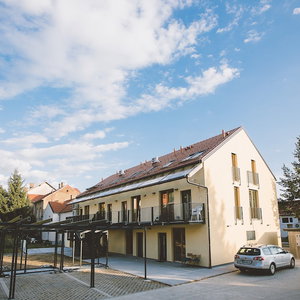 Hotel Postcard City Apartments cazare Balatonfenyves