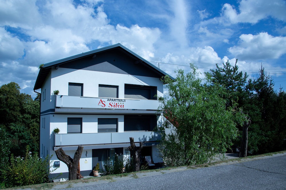 Hotel Apartmaji Bungalovi I Sotorisce Silva
