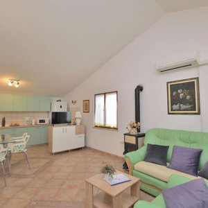 Hotel House Marlu cazare Marcana
