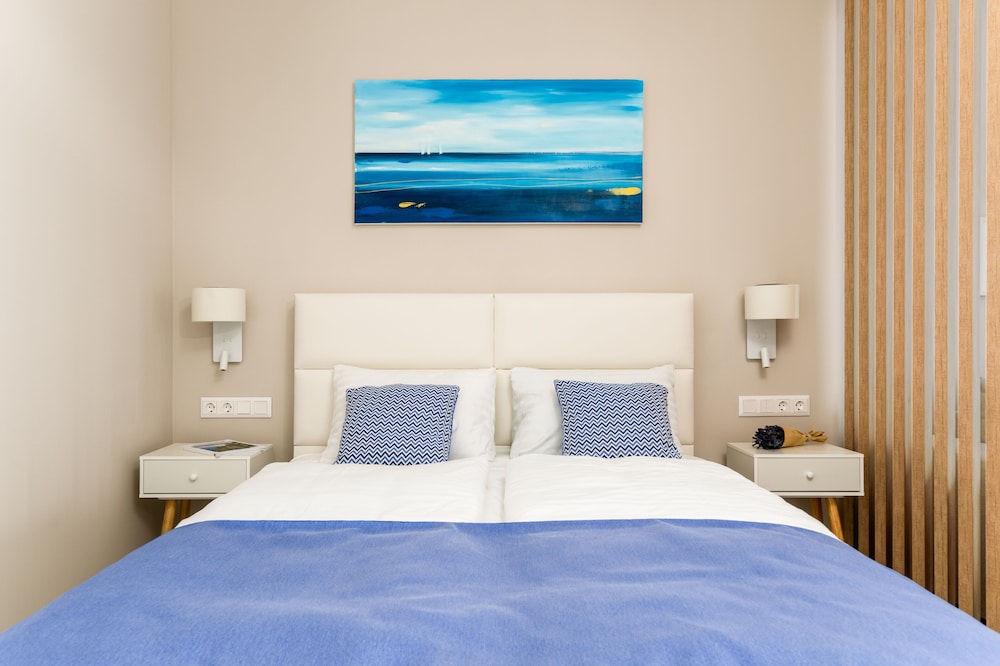Lake Spirit Boutique Apartments