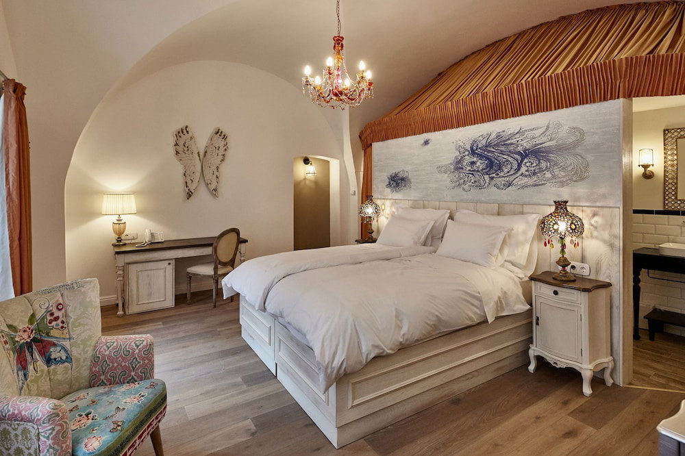 Maison Bistro & Hotel