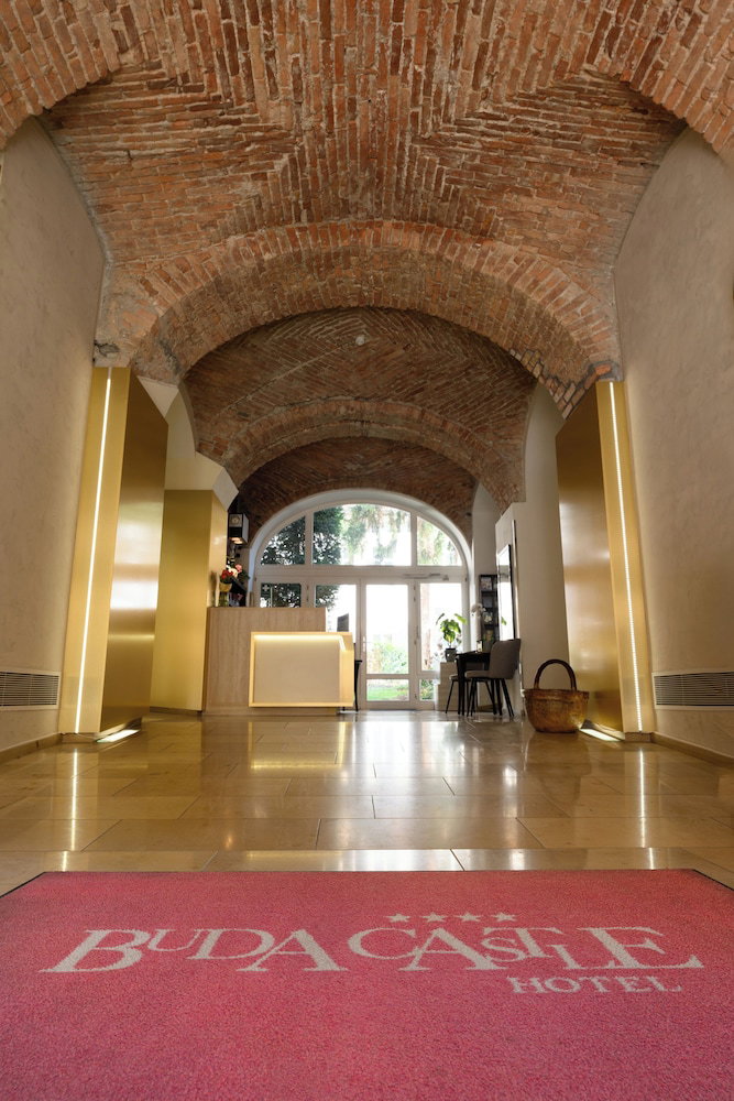 Buda Castle Hotel