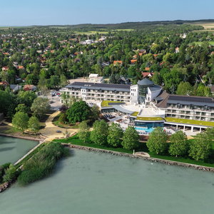 Hotel Kenese Bay Garden Resort & Conference Hotel cazare Balatonkenese