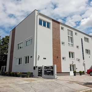 Hotel Radnoti Home cazare Veszprem