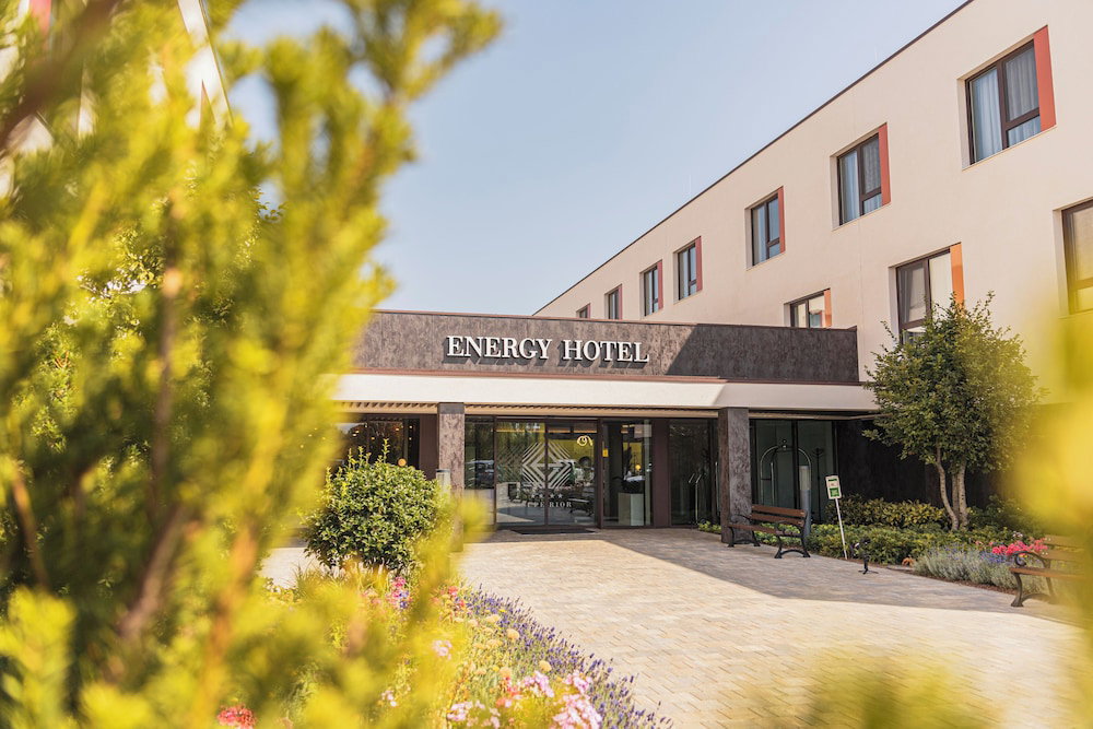 Hotel Energy Hotel & Business Center