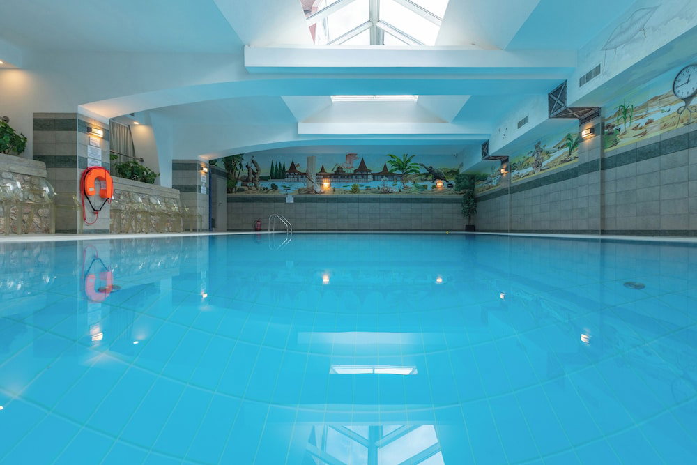 Hotel Holiday Club Apartman Hotel