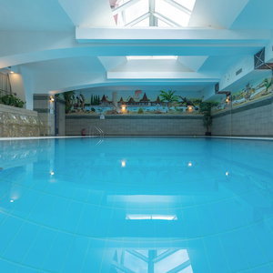 Hotel Holiday Club Apartman Hotel cazare Heviz
