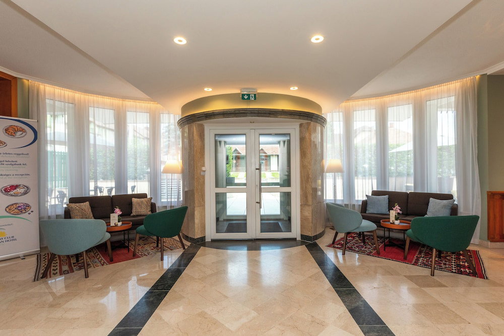 Holiday Club Apartman Hotel