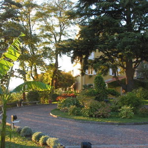 Hotel Riviera & Maximilian's cazare Trieste