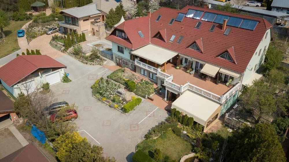 Hotel Le Rose Suites & Park Hotel Budapest
