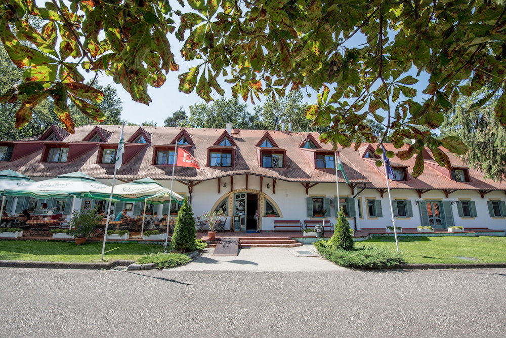 Hotel Abbázia Country Club