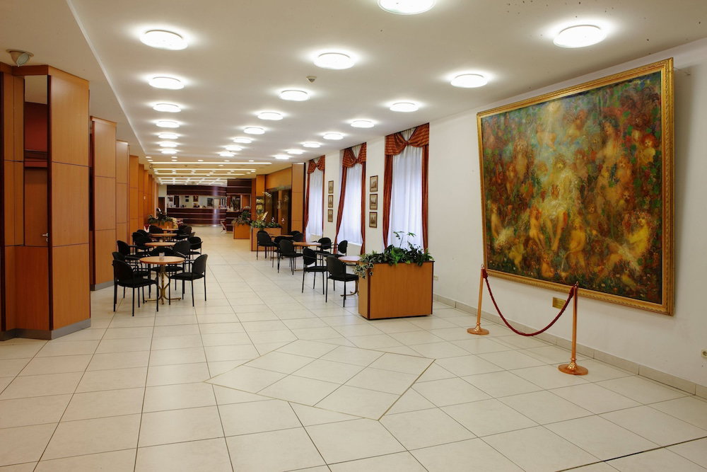 Hotel Benczur