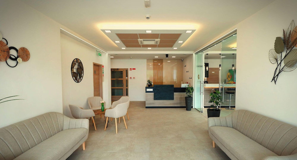 Aquarius Apartments