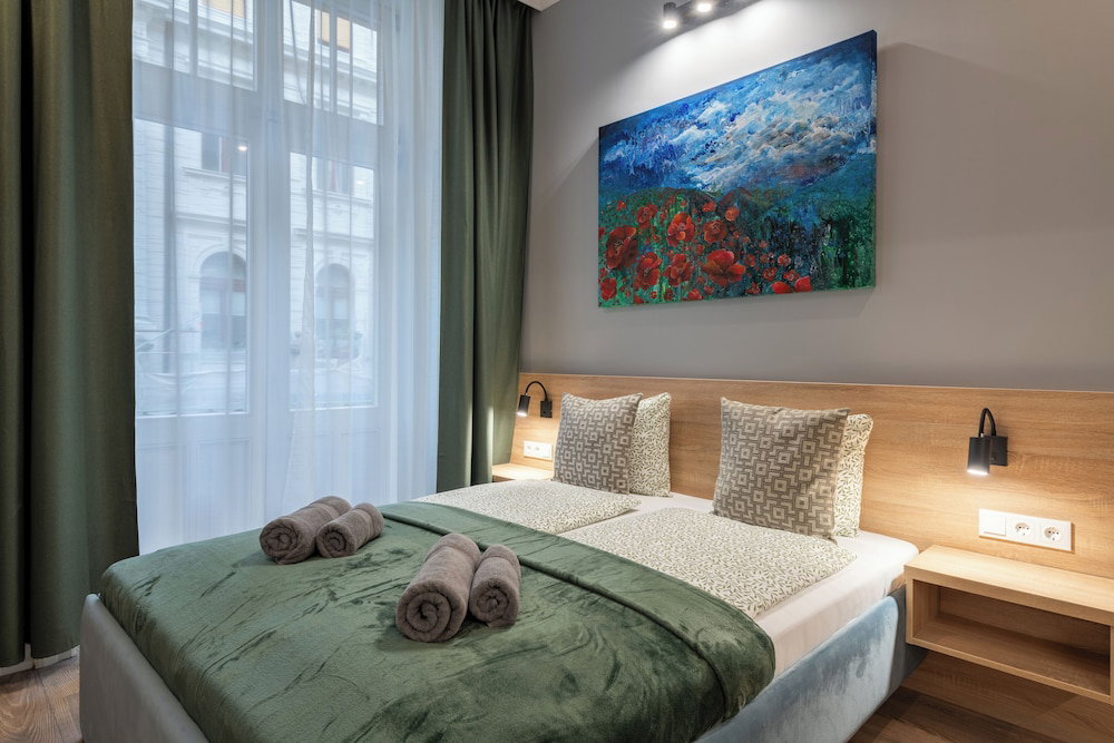 Hotel Budapest Holidays Downtown