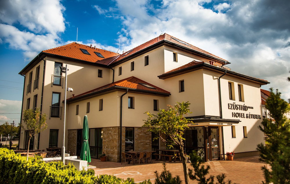 Hotel Ezüsthíd Hotel