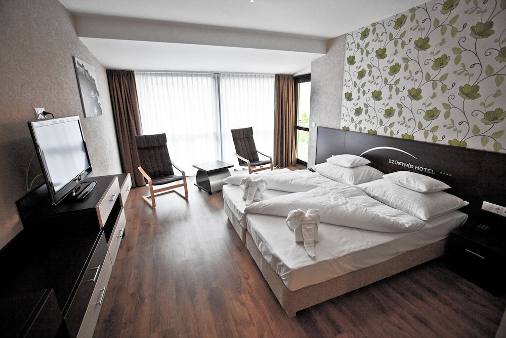 Ezüsthíd Hotel