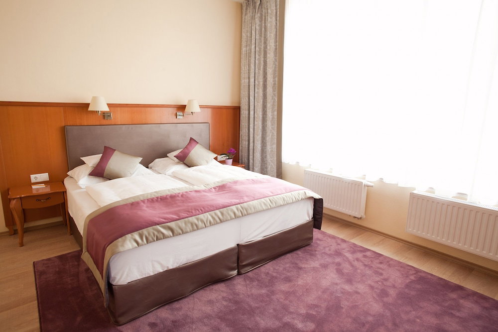Hotel Pannonia Hotel