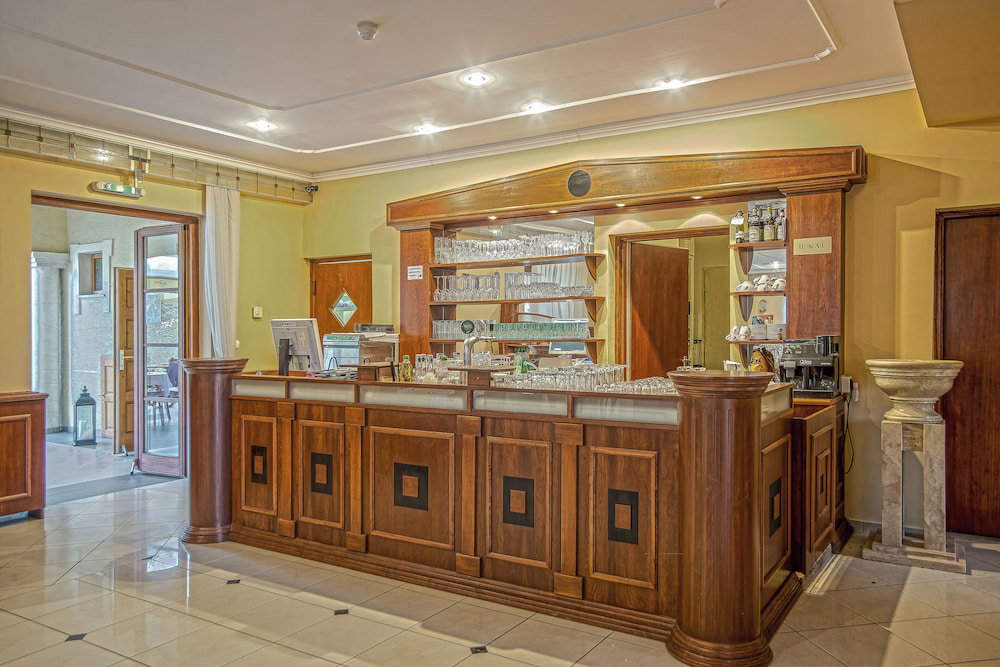 Hotel Regia Panzió És Étterem