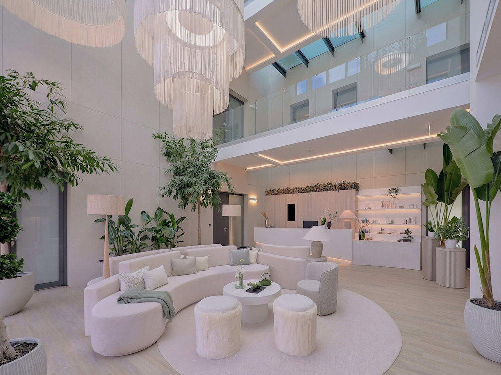 Hotel Evergreen Health